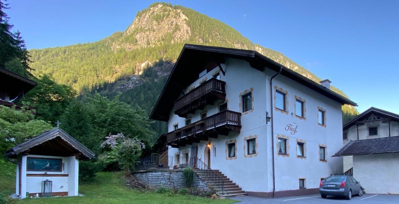 Hotel Haus Fiegl Oetz Exterior foto