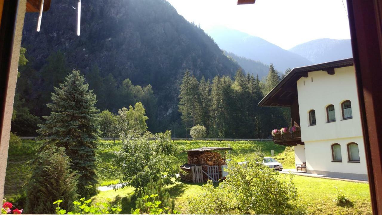 Hotel Haus Fiegl Oetz Exterior foto